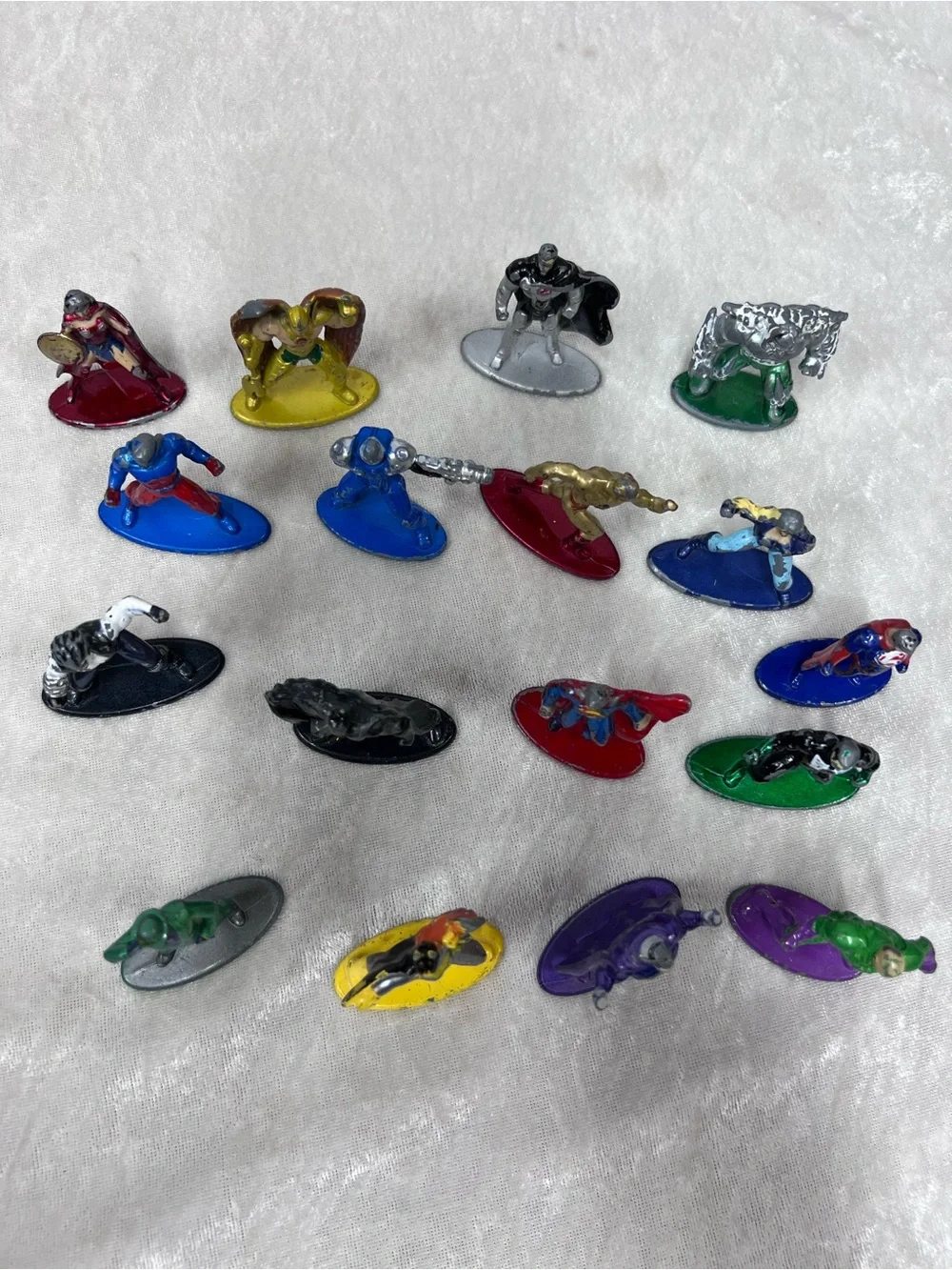 Marvel DC Superhero Mini action Figures Set of 17 die cast metal
